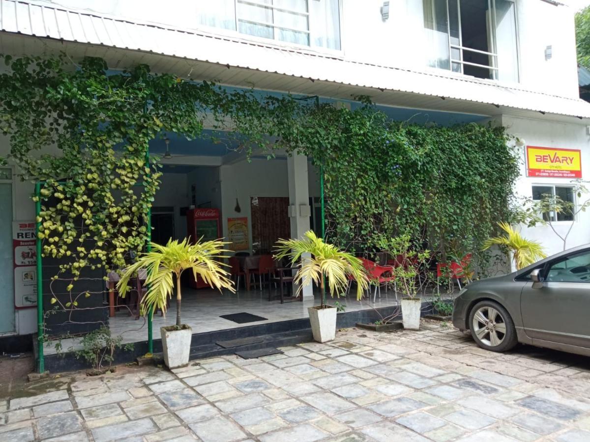 Bevary City Hotel 阿努拉德普勒 外观 照片