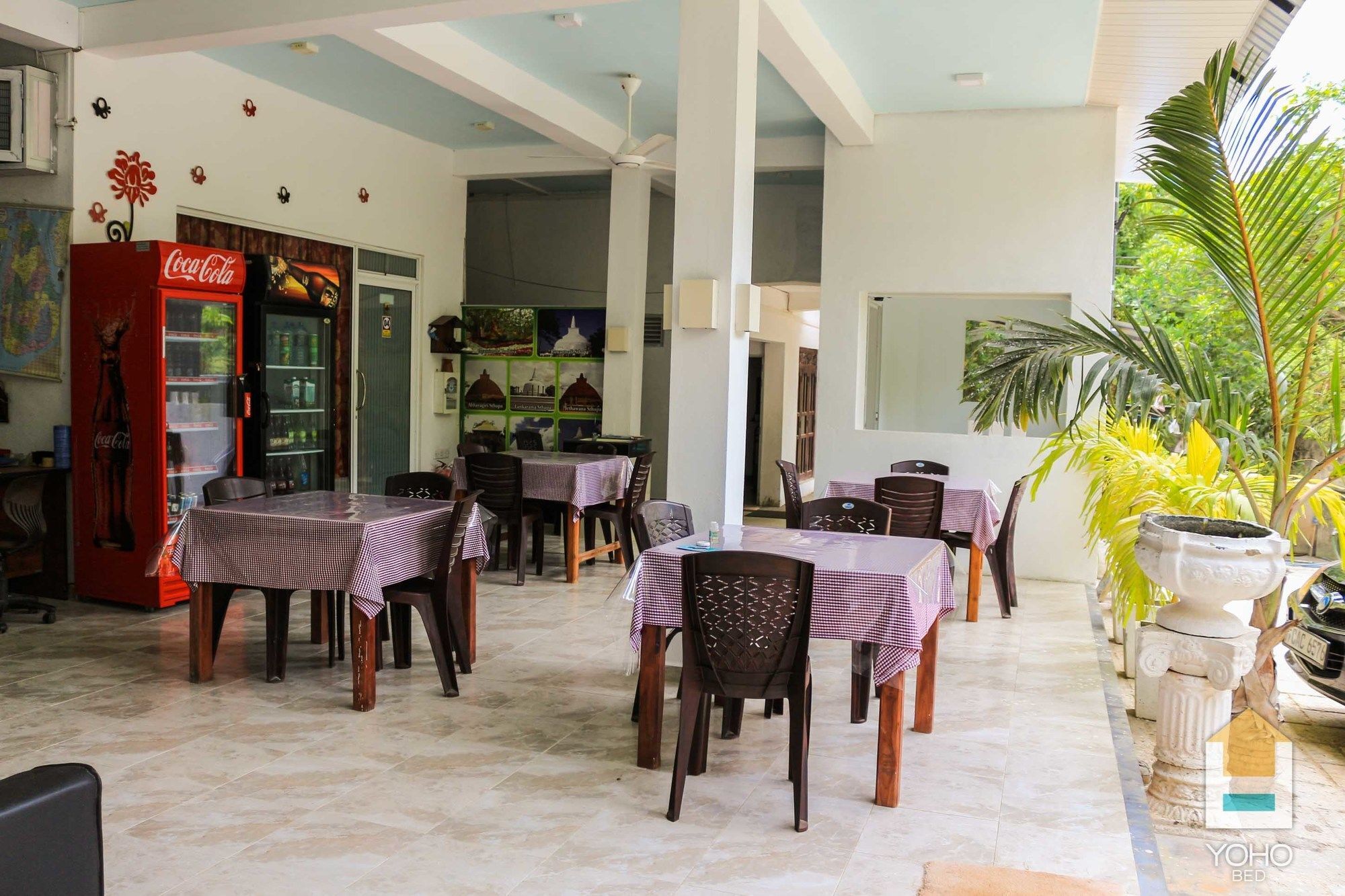 Bevary City Hotel 阿努拉德普勒 外观 照片